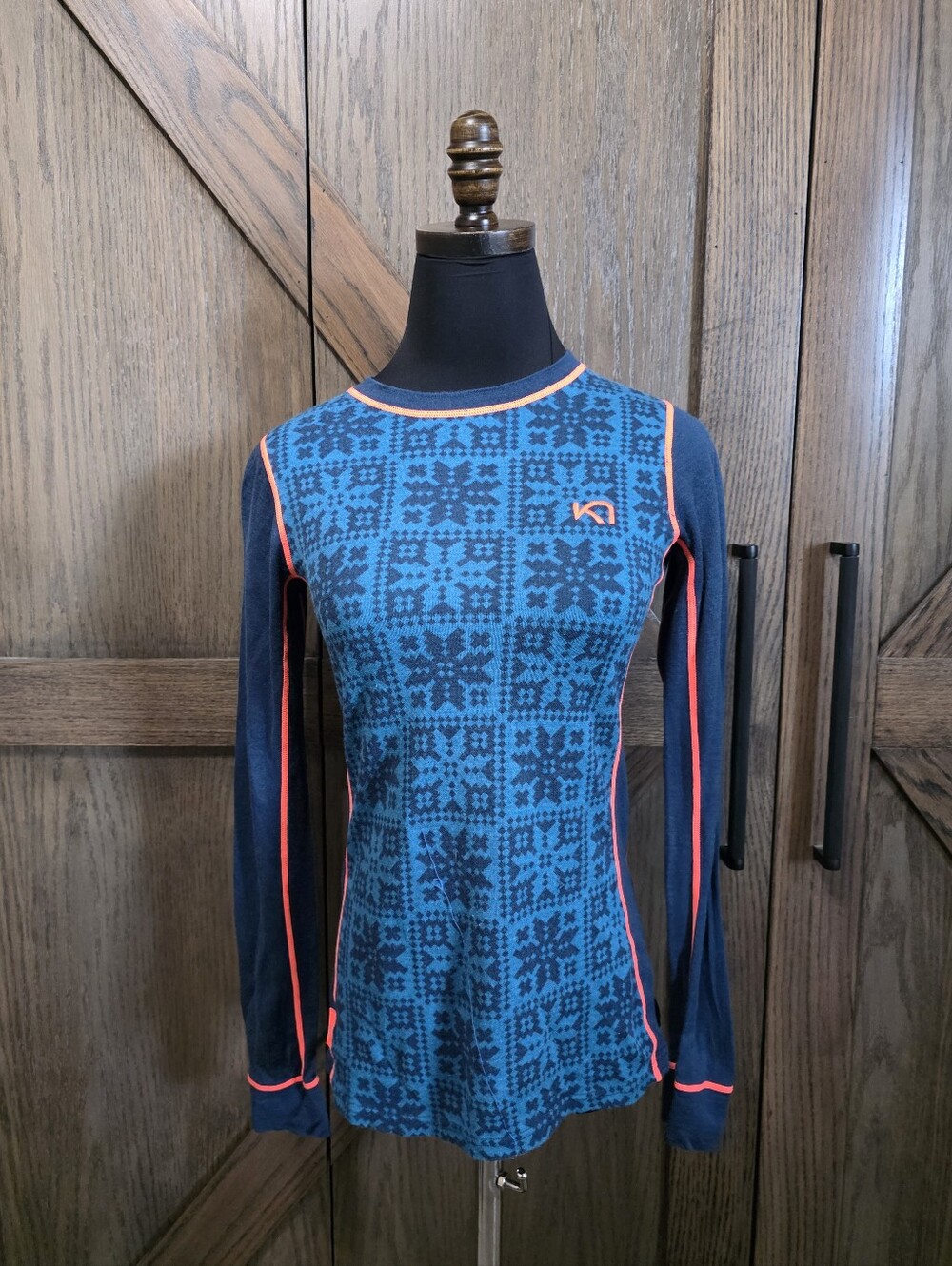 Kari Traa Blue Patterned Long Sleeve Top with Coral Trim